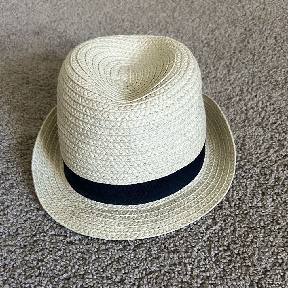 GAP Cream and Black Fedora Hat Timeless Accessory